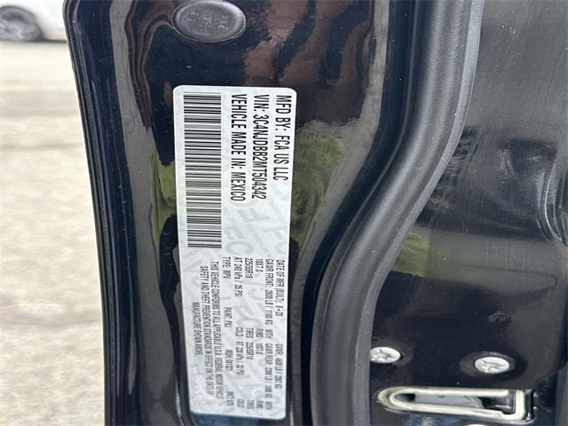 Used 2021 Jeep Compass Latitude image 30