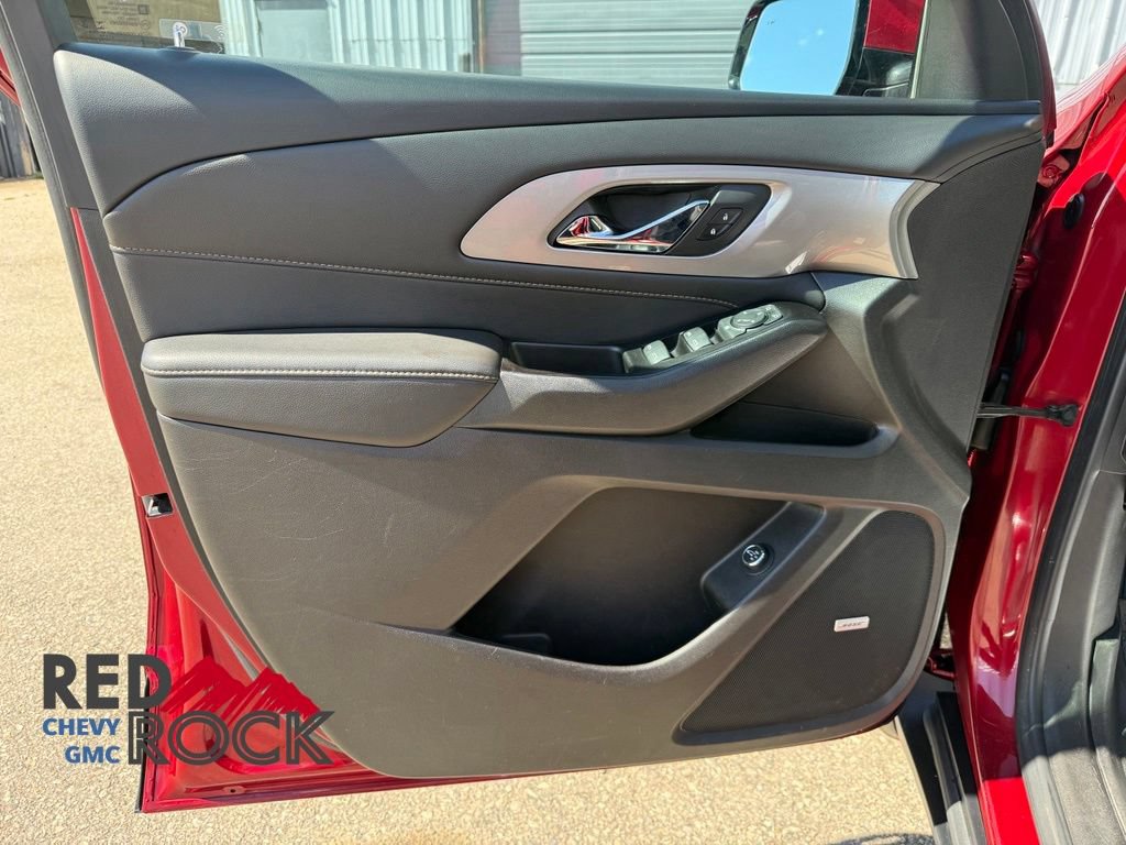 Used 2019 Chevrolet Traverse RS w/ LPO, Floor Liner Package AWD/4WD image 11