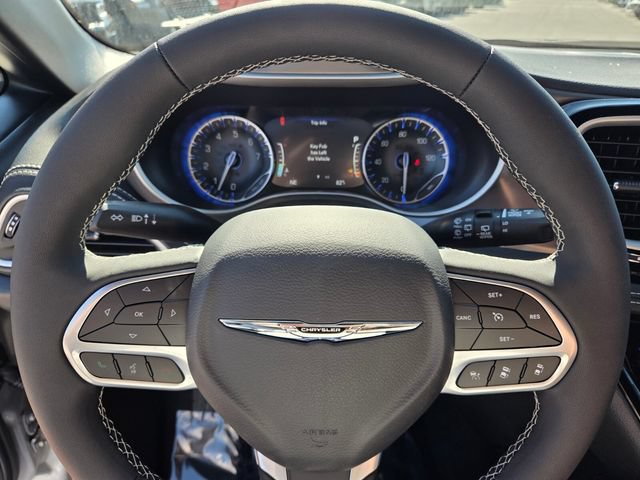 New 2026 Chrysler Pacifica Select FWD image 25