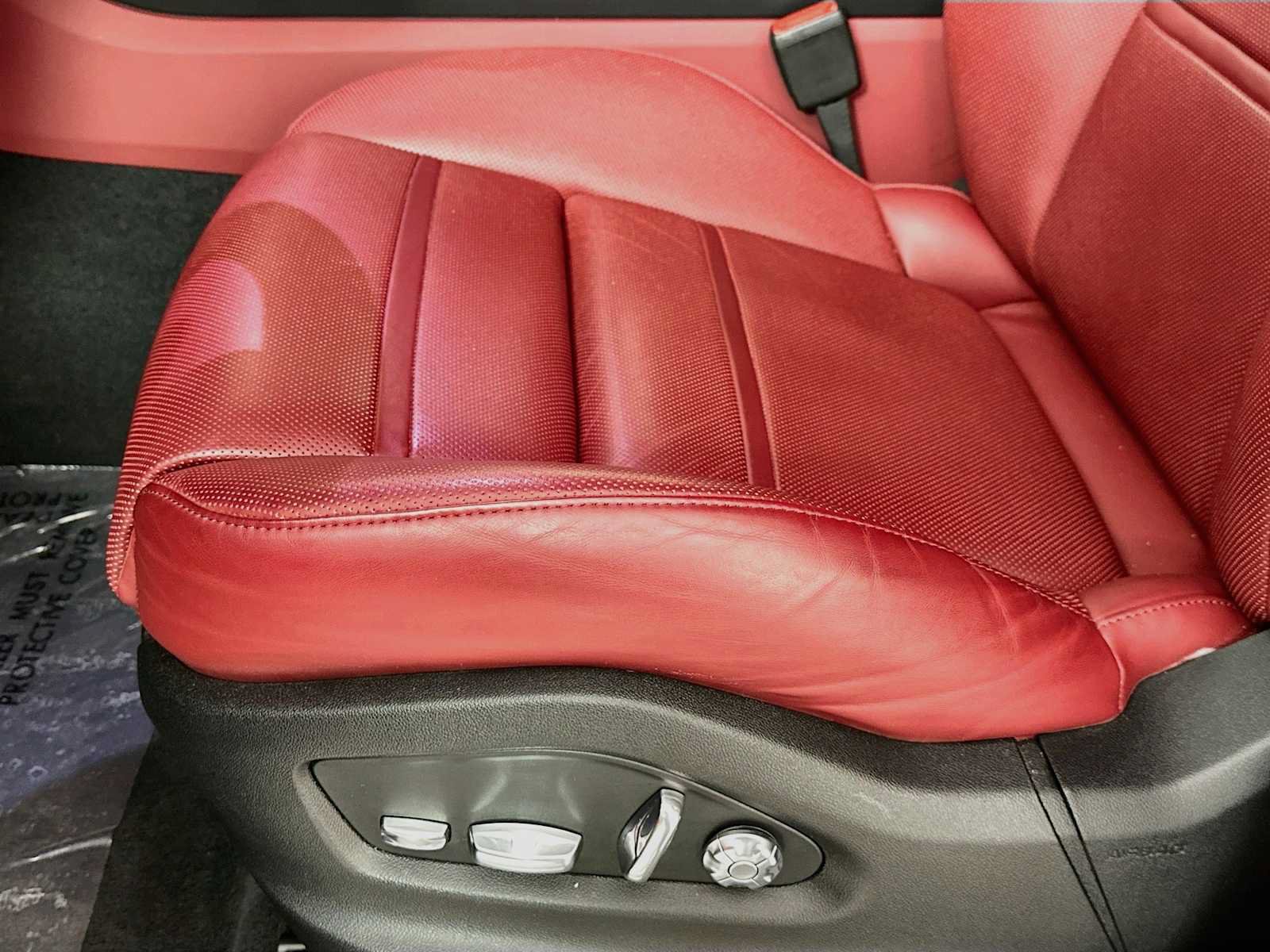 Certified 2021 Porsche Cayenne Turbo AWD/4WD image 12