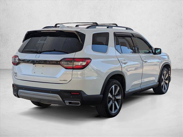 Certified 2023 Honda Pilot Touring image 5