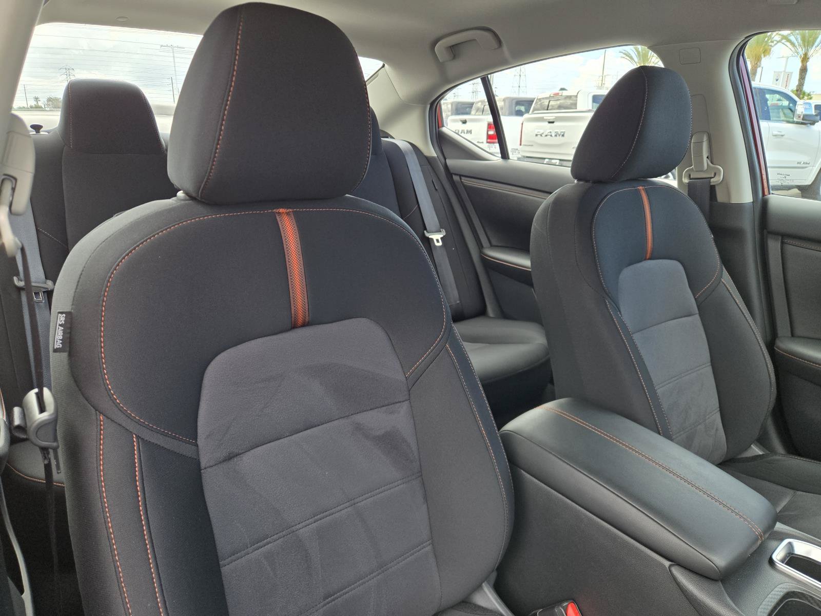 Used 2025 Nissan Sentra SR FWD image 31