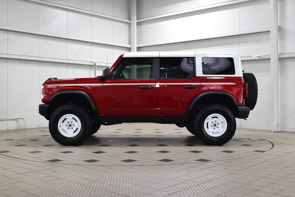 Used 2025 Ford Bronco Heritage Edition AWD/4WD image 4