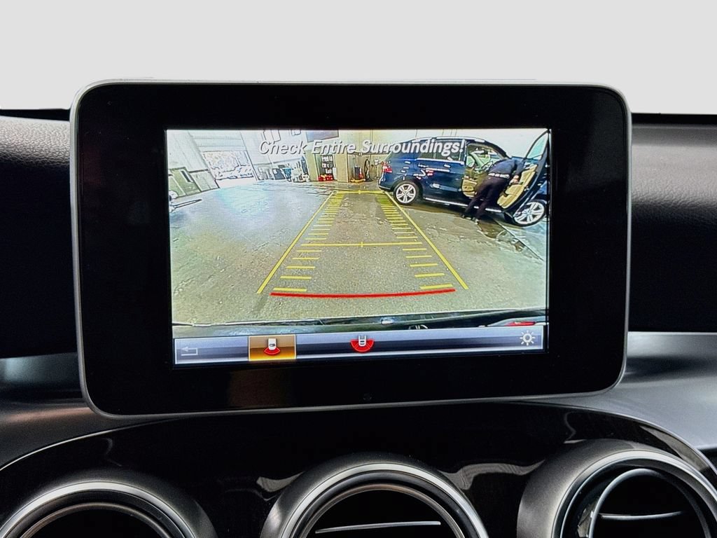 Used 2019 Mercedes-Benz GLC 350e 4MATIC image 16