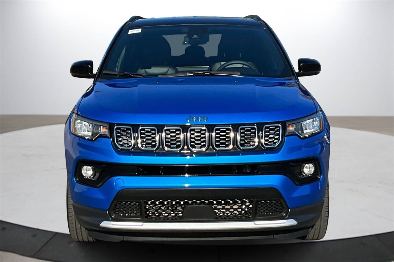 Certified 2024 Jeep Compass Limited image 3