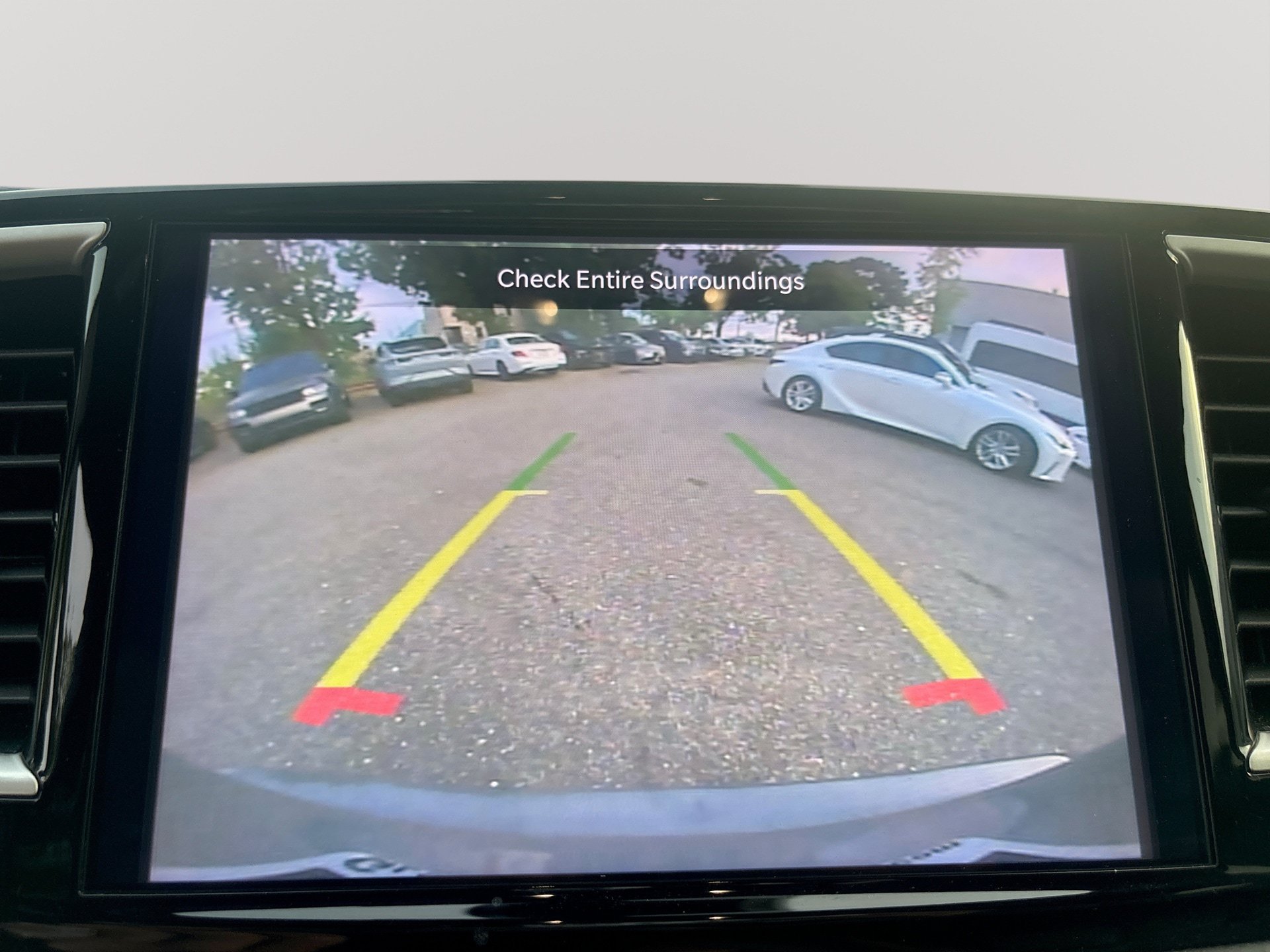 Used 2025 Chrysler Pacifica Select FWD image 24
