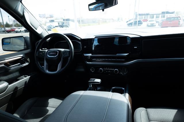 Used 2024 GMC Sierra 1500 Elevation image 24