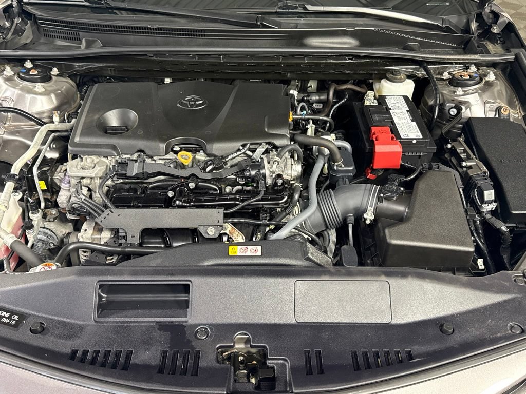 Used 2024 Toyota Camry SE FWD image 4