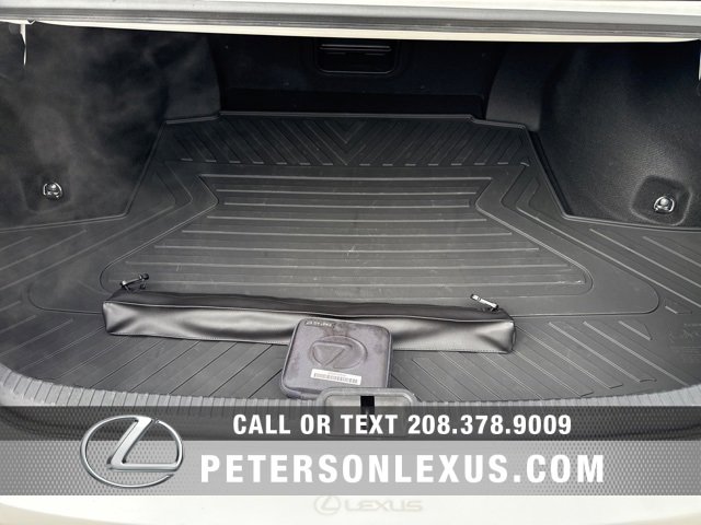 Used 2024 Lexus ES 300h w/ Premium Package image 20