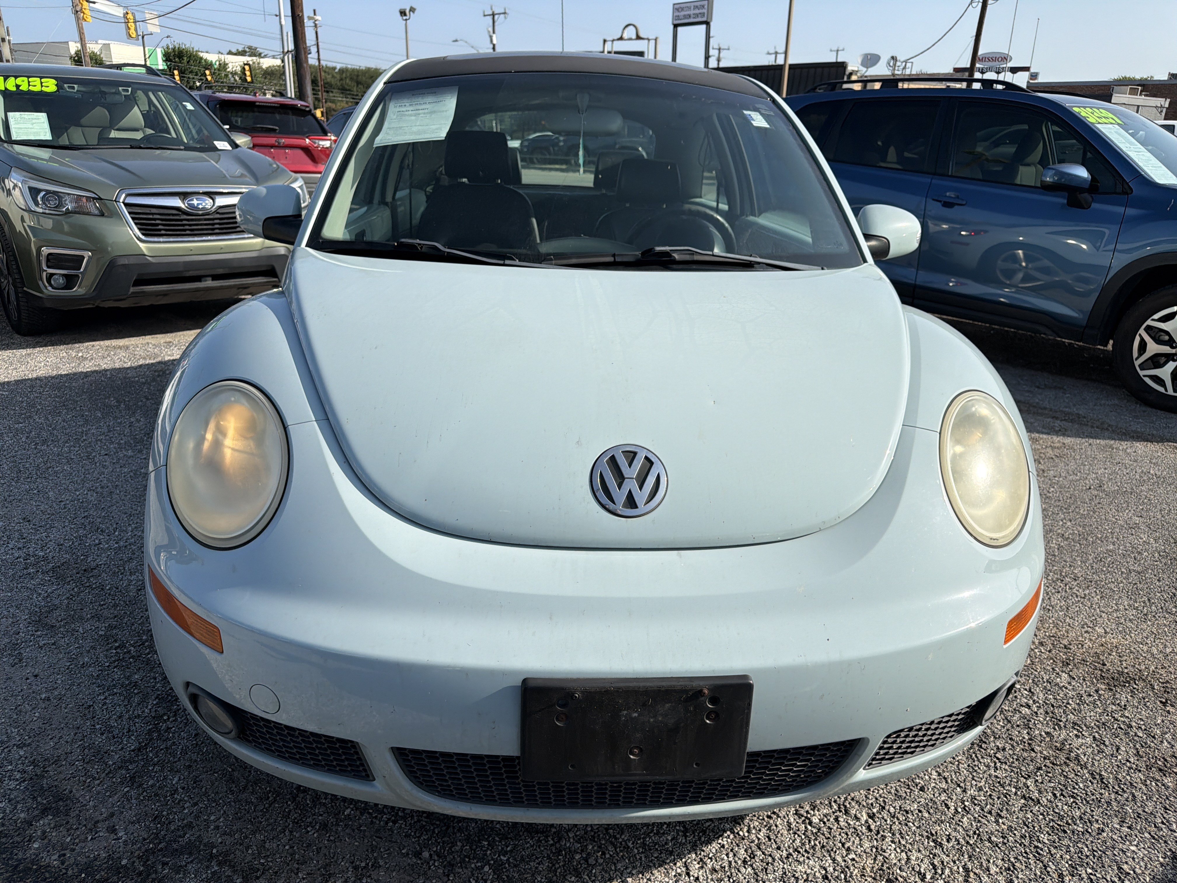 Used 2010 Volkswagen Beetle Coupe FWD image 8
