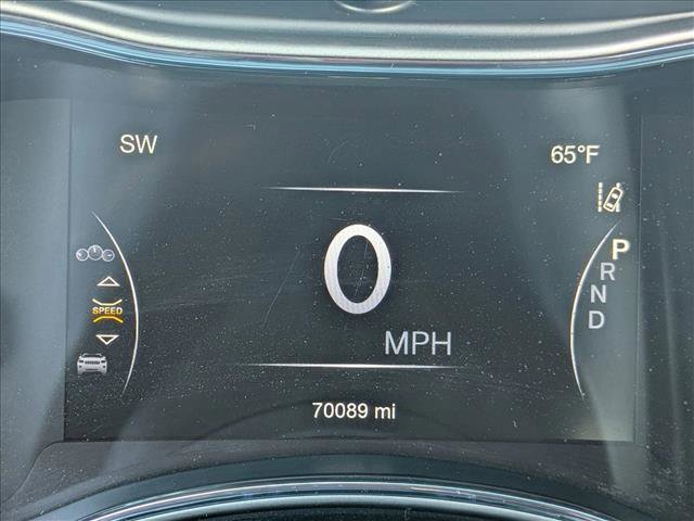 Used 2021 Jeep Grand Cherokee Laredo image 11