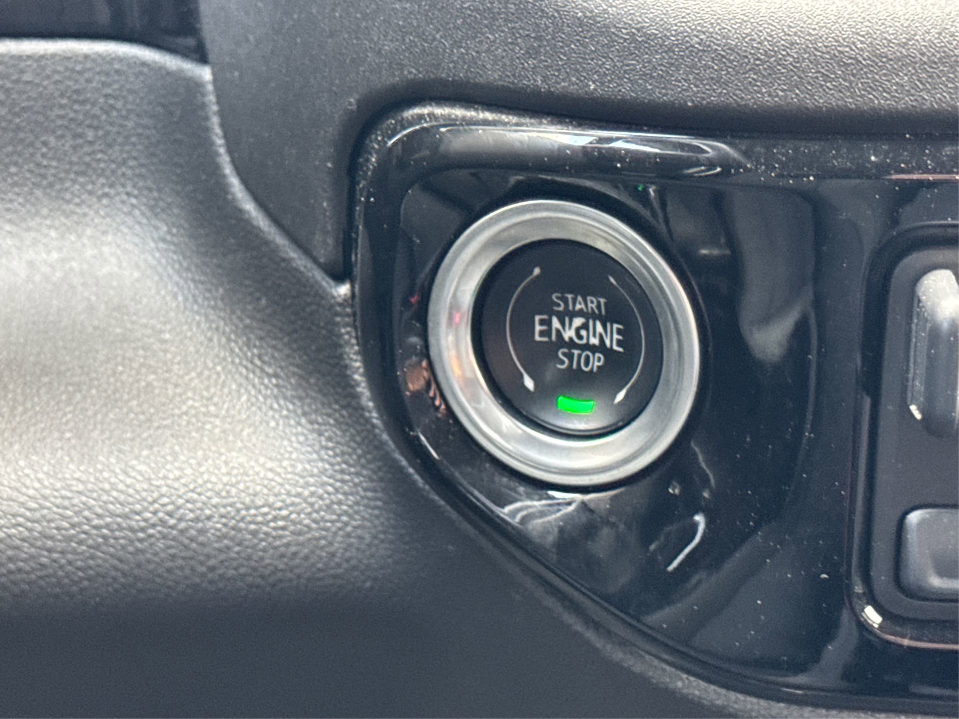 Certified 2024 Chevrolet Silverado 2500 LT image 32