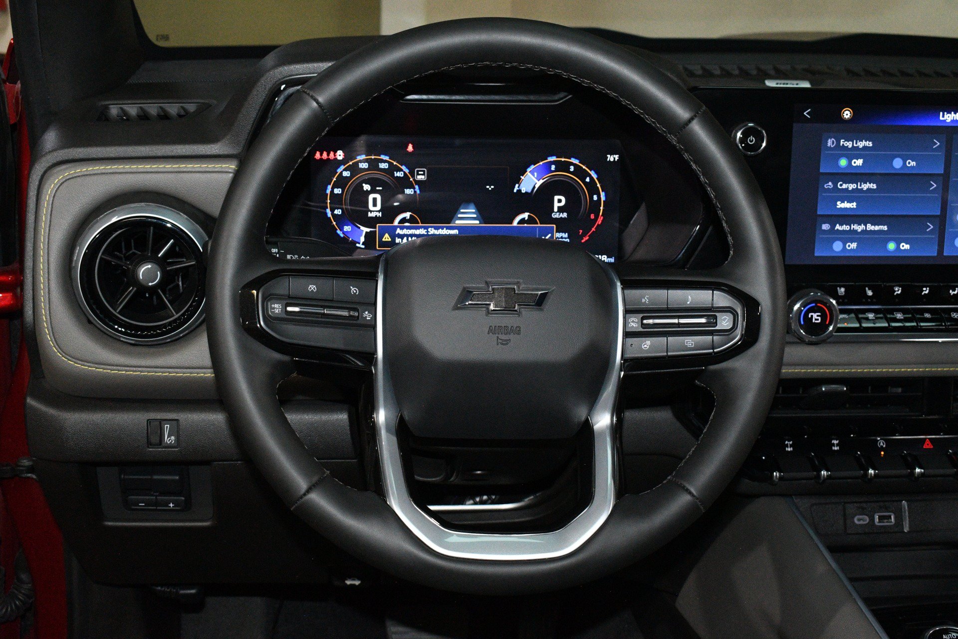 Used 2025 Chevrolet Colorado ZR2 w/ Technology Package AWD/4WD image 23