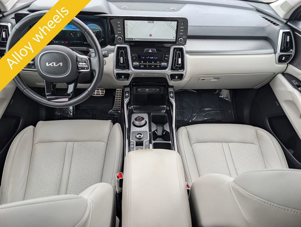 Certified 2023 Kia Sorento SX Prestige w/ Panoramic Sunroof Package image 22