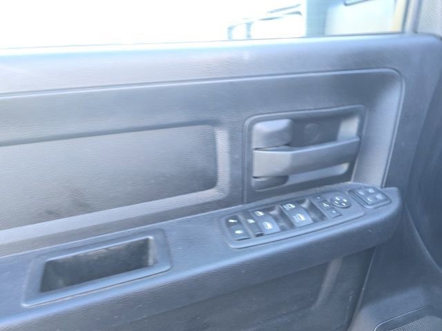 Used 2024 RAM 3500 Tradesman w/ Chrome Appearance Group image 11