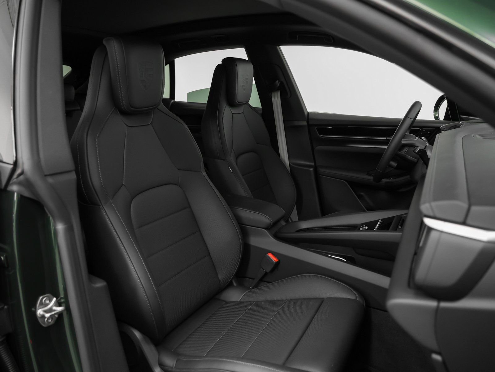 New 2025 Porsche Macan 4 Electric image 23