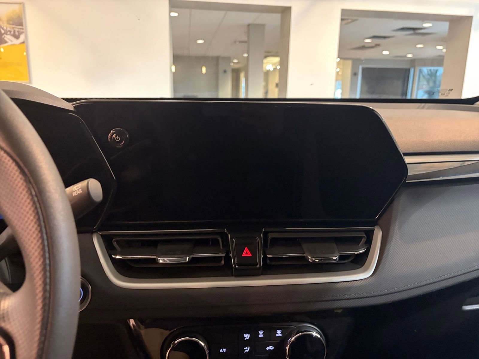 Used 2025 Chevrolet TrailBlazer LT image 20