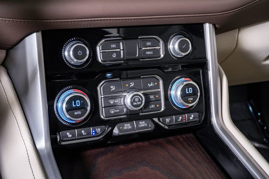 Used 2023 GMC Yukon XL Denali image 27