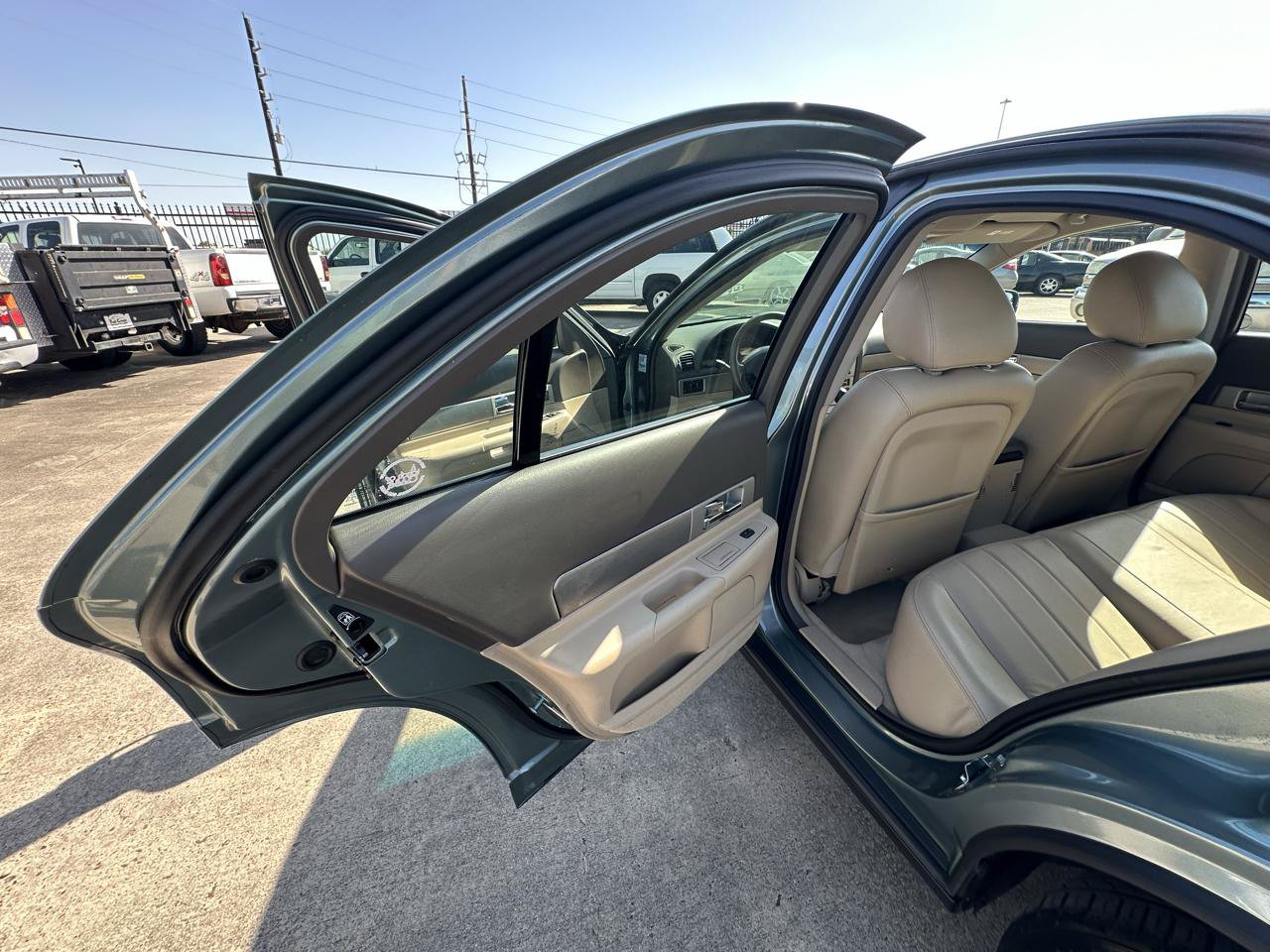 Used 2005 Lincoln LS RWD image 81