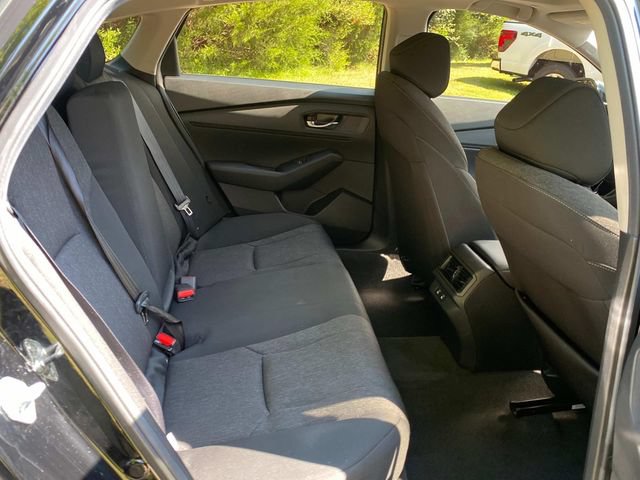 Used 2025 Honda Accord SE image 32