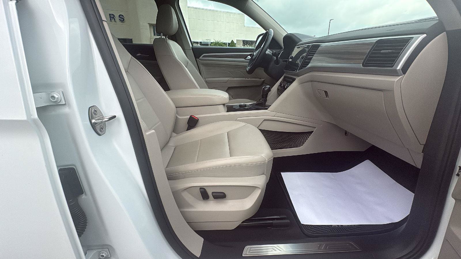 Used 2021 Volkswagen Atlas SEL AWD/4WD image 13