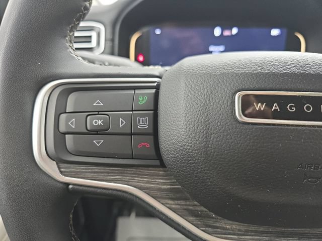 Used 2024 Jeep Wagoneer L Series II w/ Flexible Seating Group AWD/4WD image 17