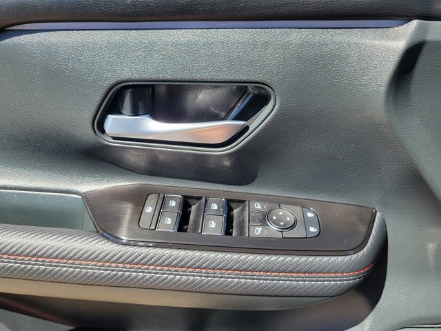 Certified 2025 Nissan Kicks SR w/ SR Premium Package image 17