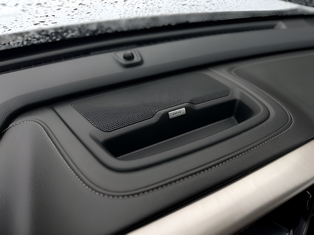 Used 2020 GMC Canyon Denali RWD image 14