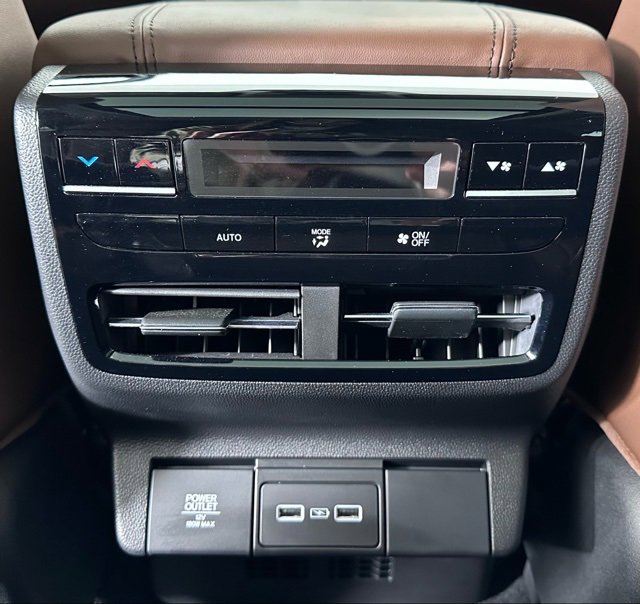 Certified 2024 Acura MDX SH-AWD w/ Technology Package image 24