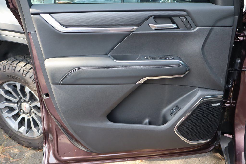 New 2025 GMC Acadia Elevation w/ Elevation Premium Package image 9