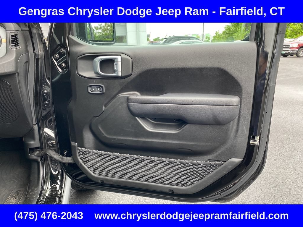 Used 2024 Jeep Wrangler Unlimited AWD/4WD image 43
