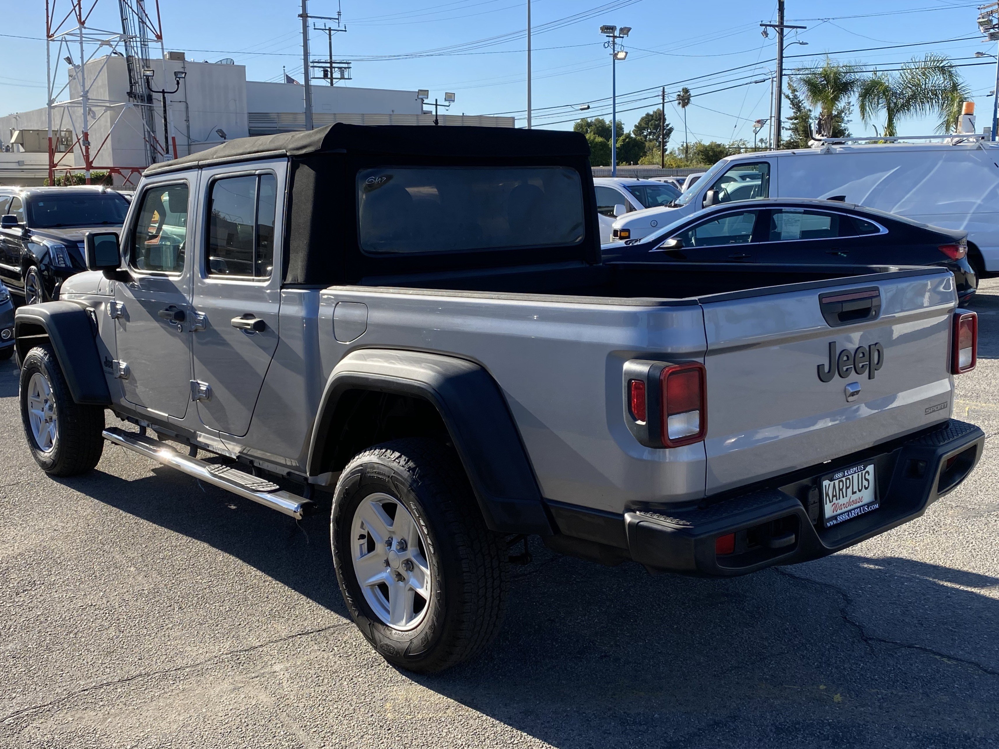 Used 2020 Jeep Gladiator Sport w/ Quick Order Package 24S image 8