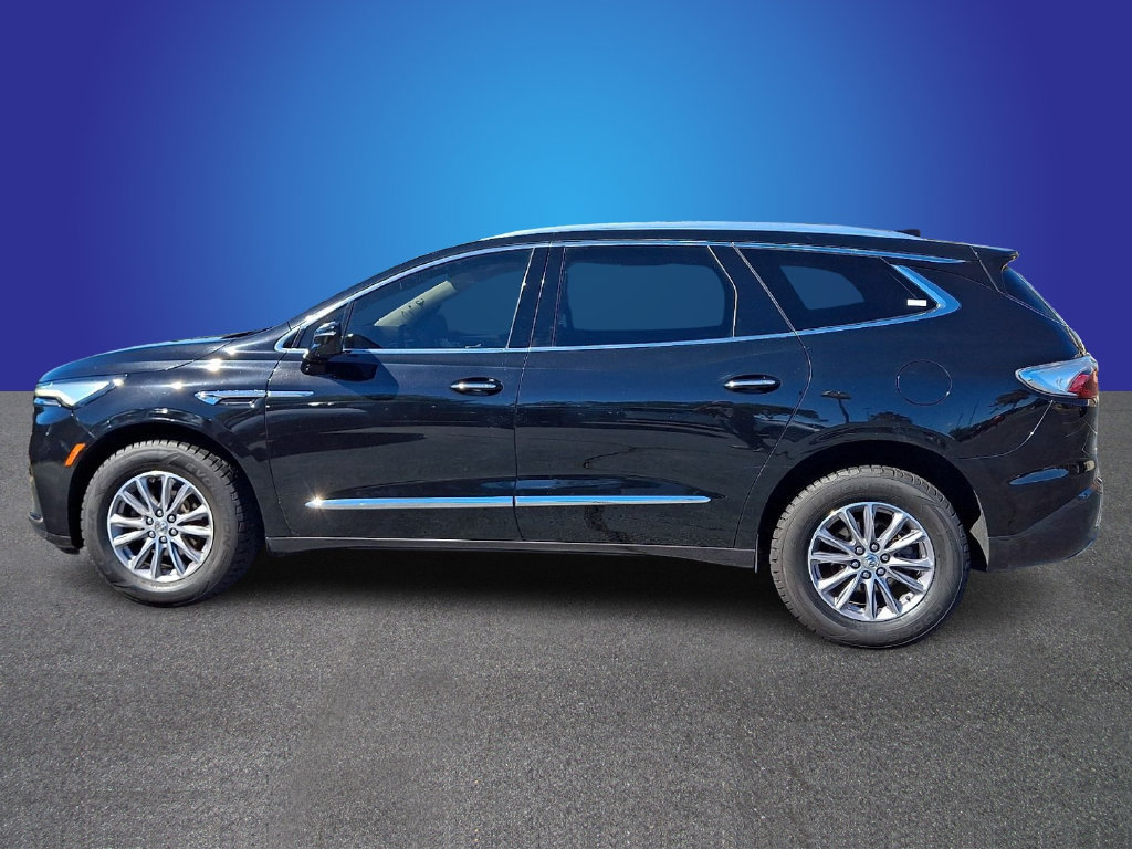 Used 2023 Buick Enclave Essence AWD/4WD image 7