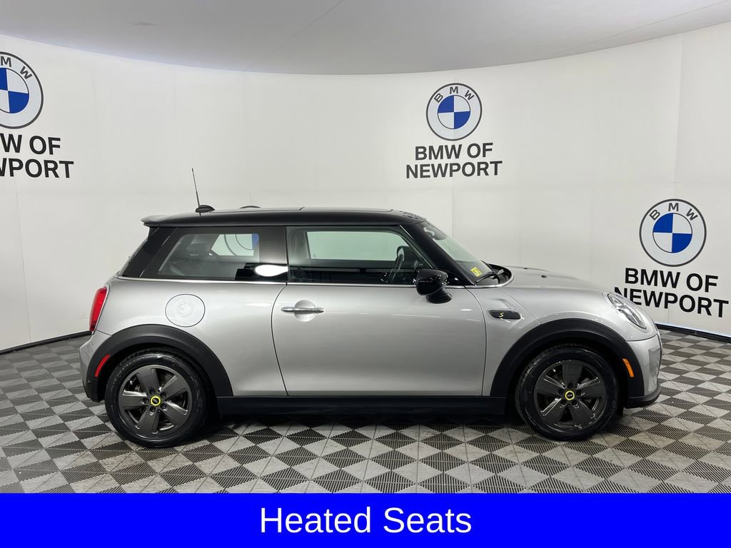 Used 2024 MINI Cooper SE FWD image 3