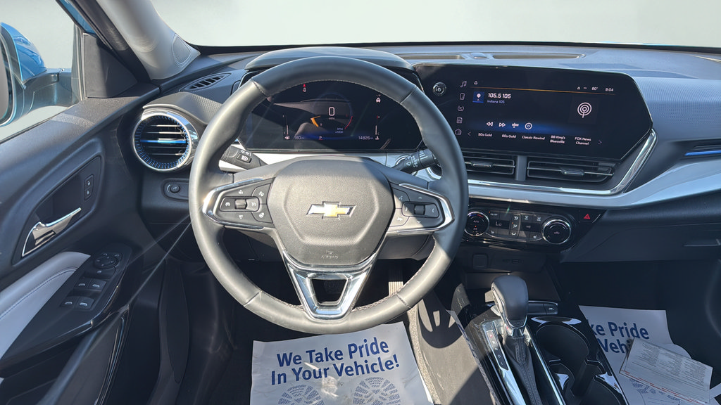 Used 2025 Chevrolet Trax LT w/ Driver Confidence Package FWD image 19