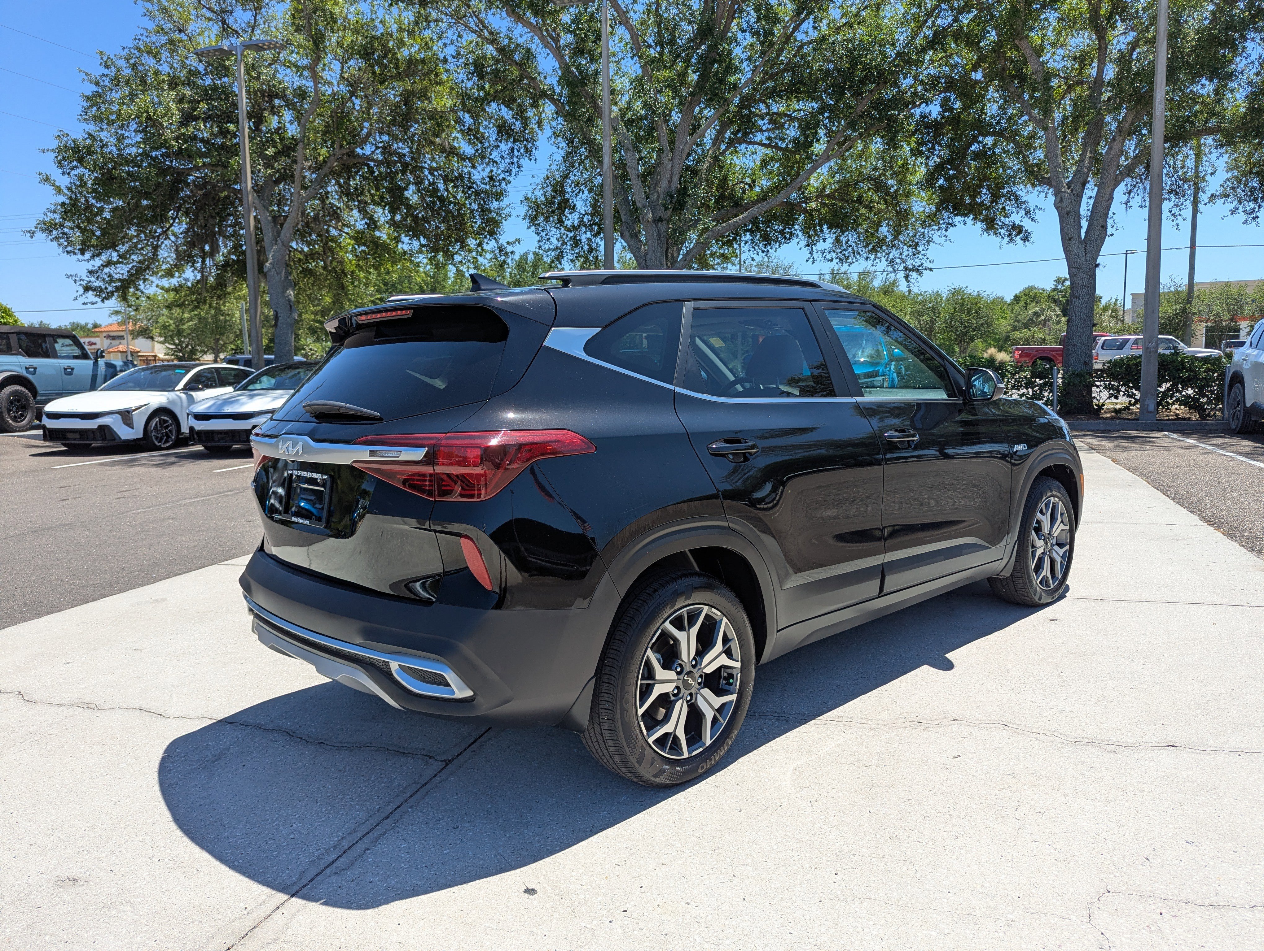 Used 2022 Kia Seltos EX AWD/4WD image 8