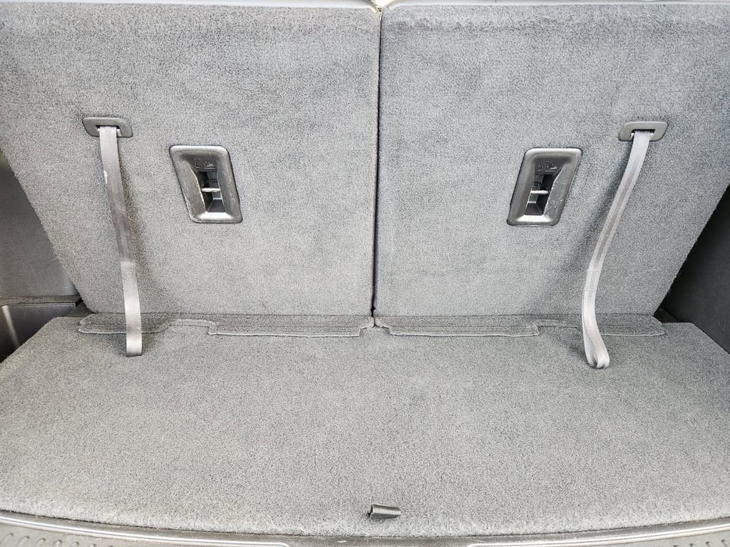 Used 2023 GMC Acadia AT4 w/ Technology Package image 32