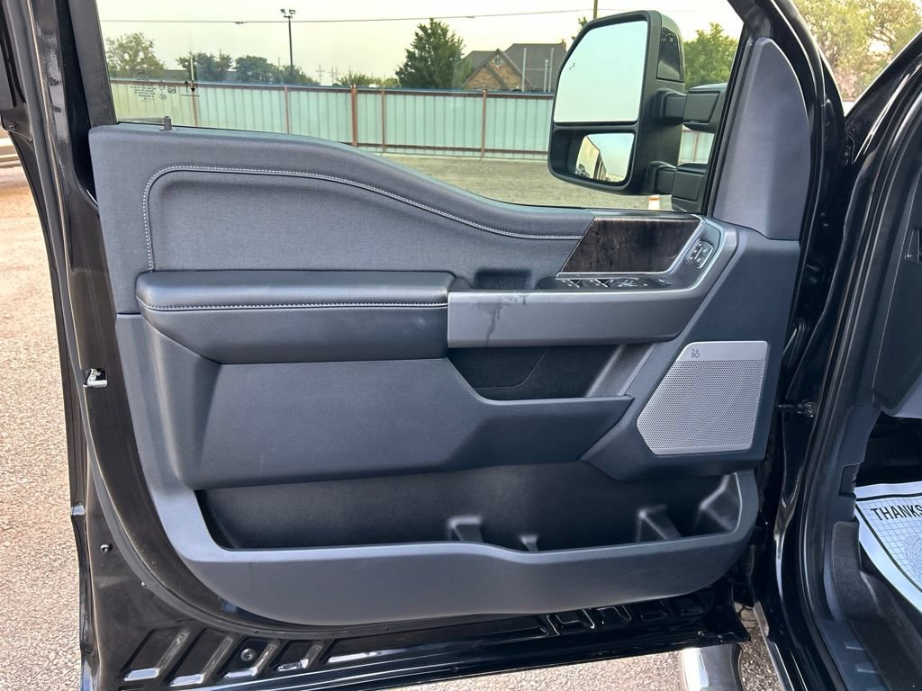 Used 2025 Ford F250 Lariat AWD/4WD image 11