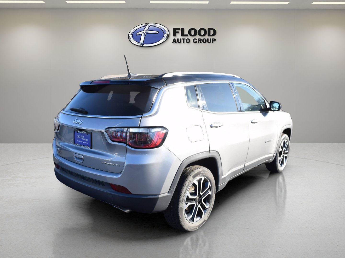 Used 2022 Jeep Compass Limited w/ Sun and Sound Group image 4