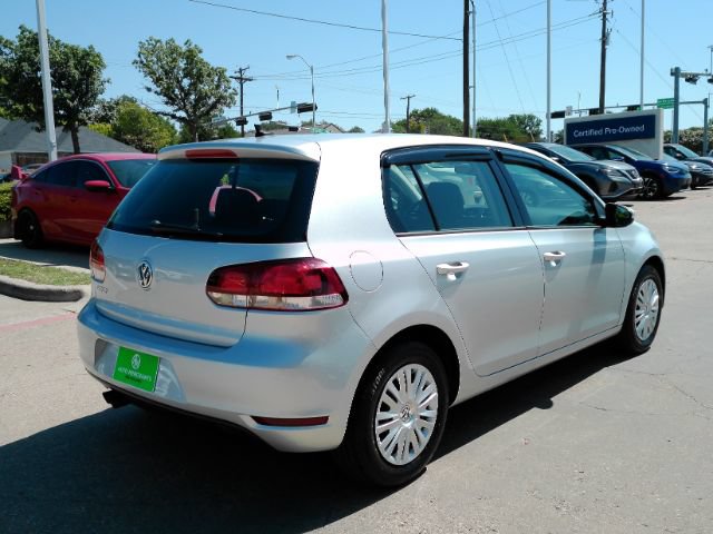 Used 2012 Volkswagen Golf 4-Door FWD image 8