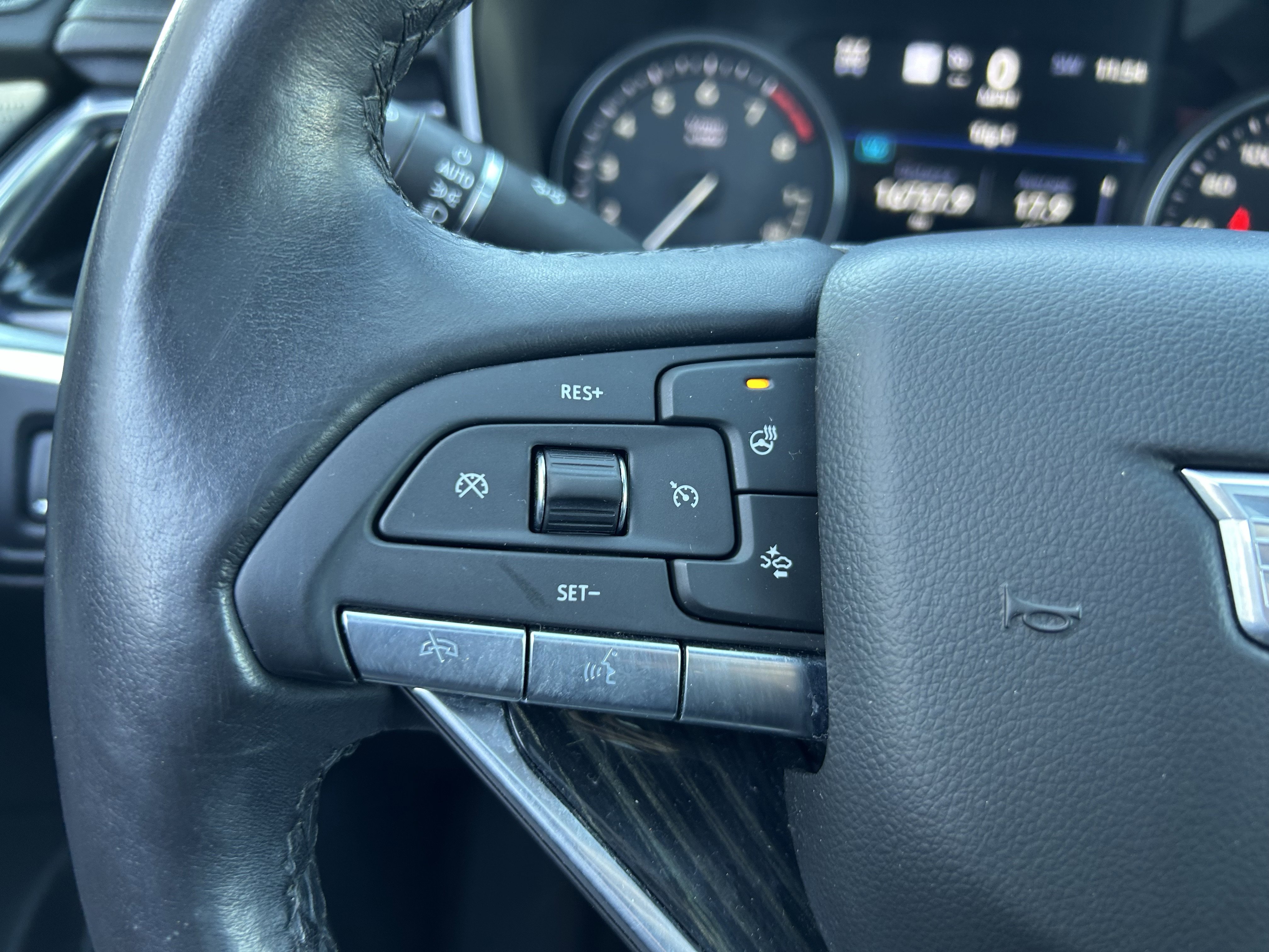 Used 2021 Cadillac XT6 Premium Luxury image 19