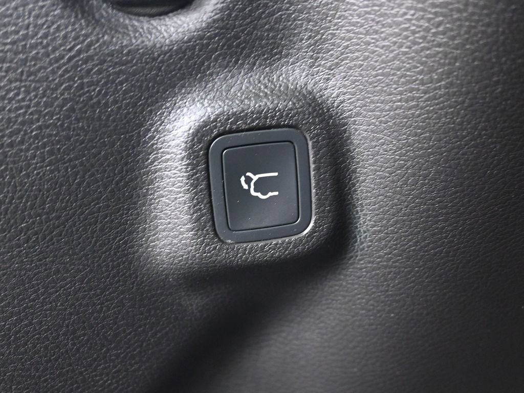 Used 2026 Jeep Compass Limited image 24