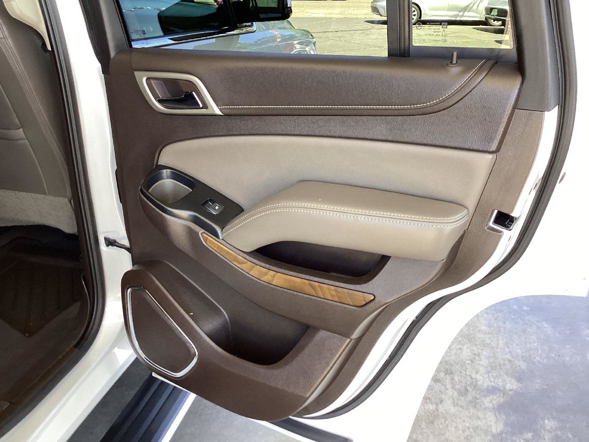 Used 2020 GMC Yukon Denali AWD/4WD image 17