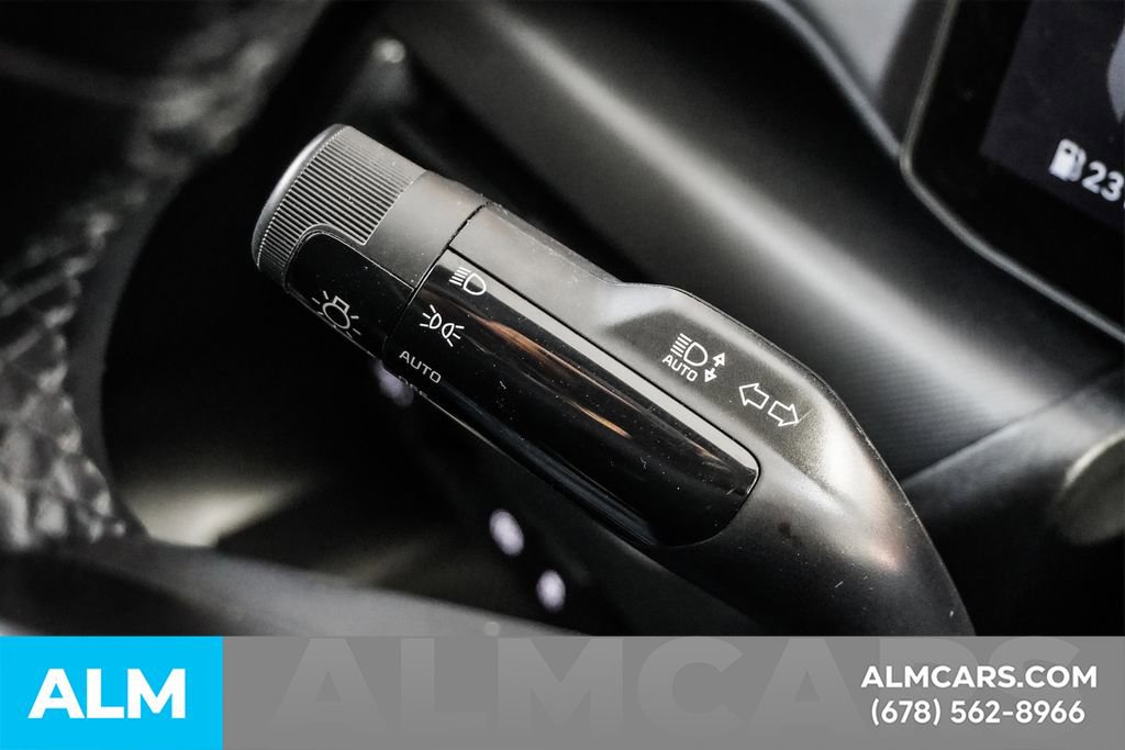 Used 2025 Kia K4 EX image 28