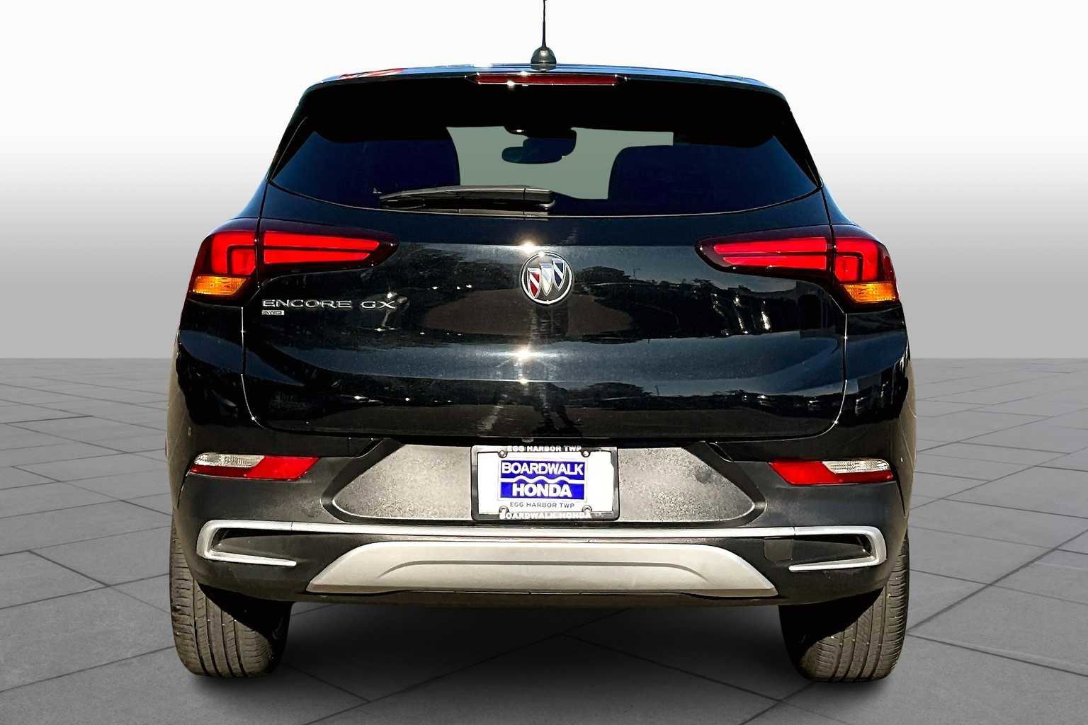 Used 2023 Buick Encore GX Preferred w/ Cold Weather Comfort Package image 4