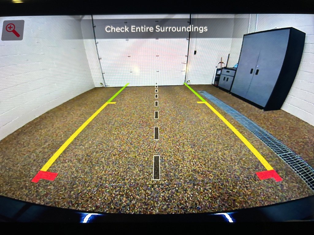 Used 2024 Jeep Grand Cherokee Limited w/ Black Appearance Package image 20