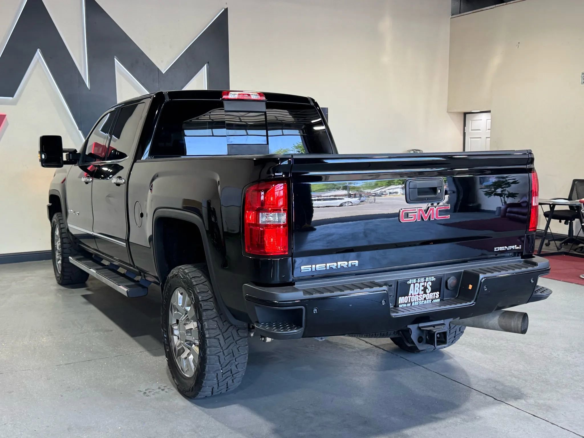 Used 2019 GMC Sierra 2500 Denali w/ Duramax Plus Package image 7