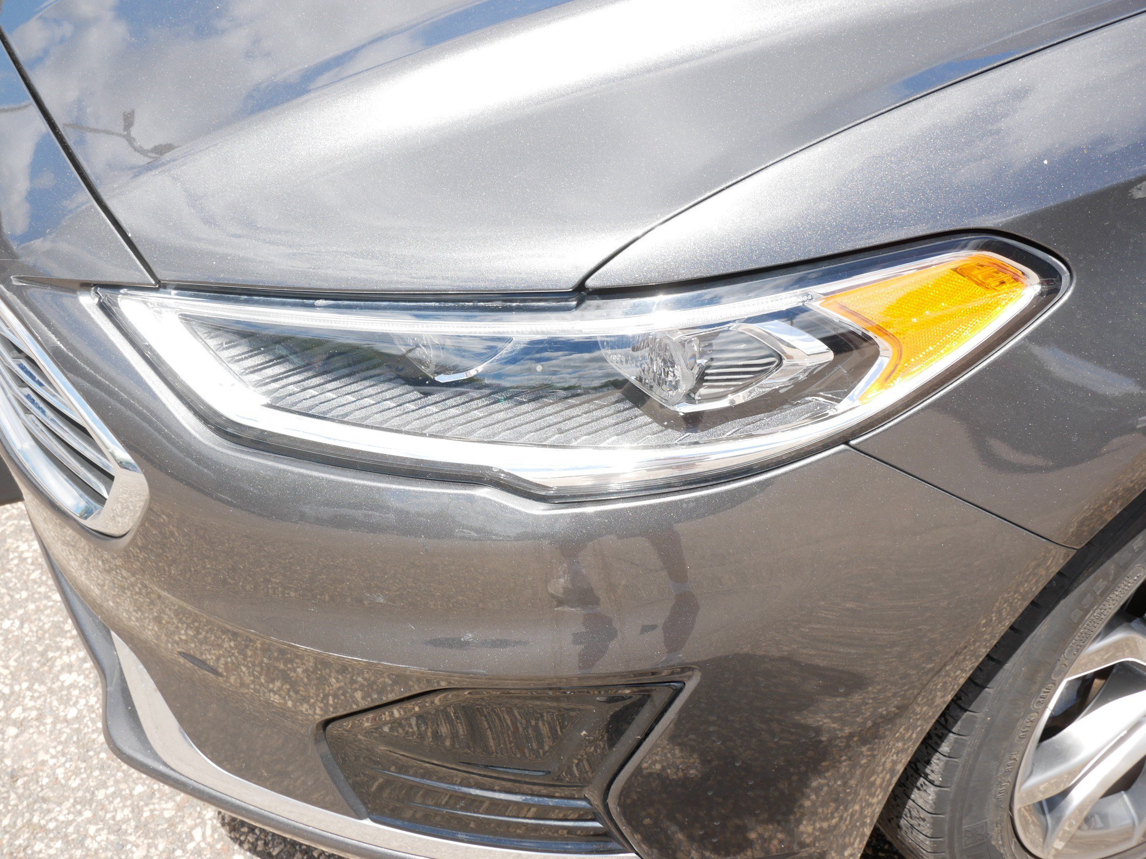 Used 2019 Ford Fusion SEL FWD image 16