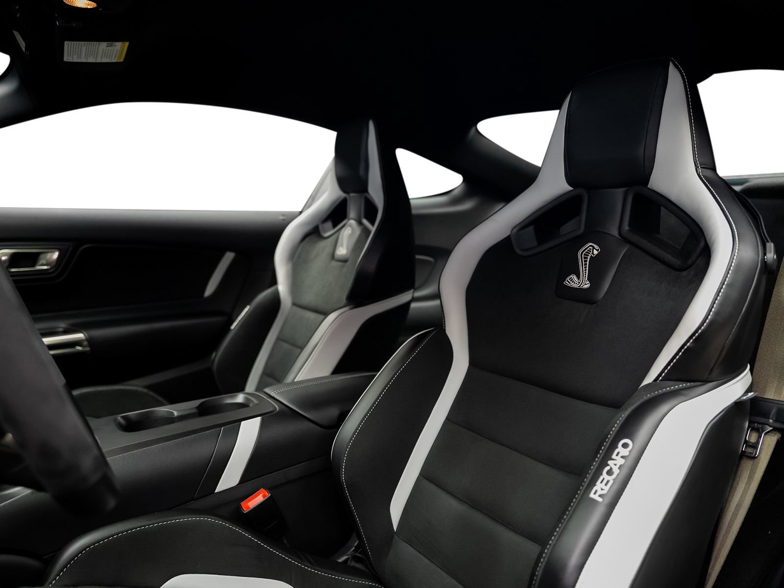 Used 2020 Ford Mustang Shelby GT500 w/ Carbon Fiber Track Pack RWD image 35