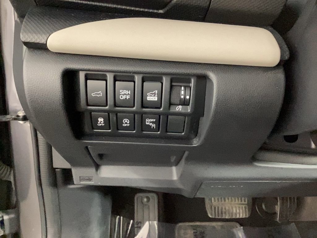 Used 2022 Subaru Forester Limited image 25